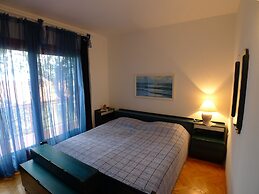 Apartment for six Persons With Three Bedrooms and Internet