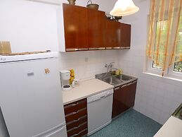 Apartment for six Persons With Three Bedrooms and Internet