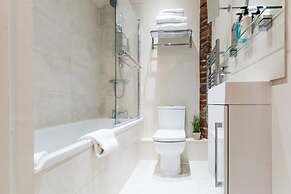 April House Weybridge - Boutique Guesthouse