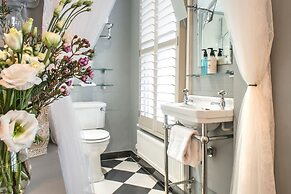 April House Weybridge - Boutique Guesthouse