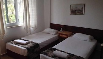 Golden Gate Boutique Hotel