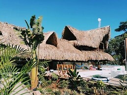 El Zoo Hostel & Pool