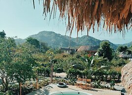 El Zoo Hostel & Pool