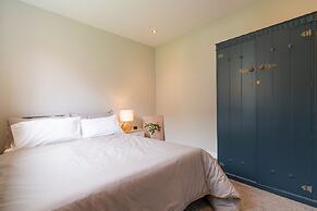 Beautiful 6 bedrooms holiday home Near Manchester