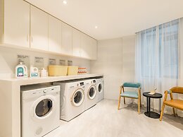 Atour Hotel Zhongshan Square Dalian