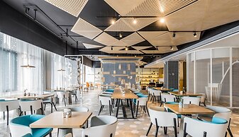 Atour Hotel Swimming Beach Qinglv Road Zhuhai