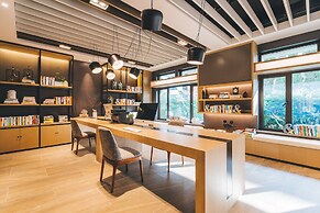 Atour Hotel 2nd ZhongshanRoad Zhongshan