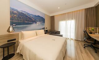 Atour Hotel Hongyadong Riverside Chongqing