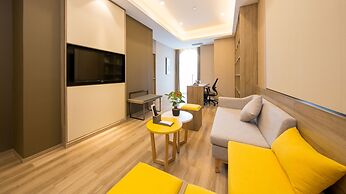 Atour Hotel Hongyadong Riverside Chongqing