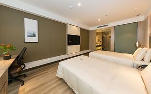 Atour Hotel Hongyadong Riverside Chongqing