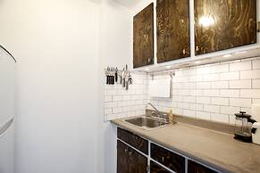 The Hutchinson Apartments