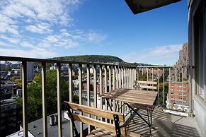 The Hutchinson Apartments