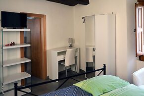 San Nicolò Holiday Home