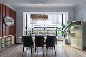 Xi'an City Center View Apartment