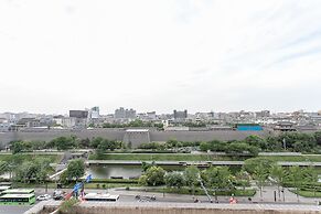 Xi'an City Center View Apartment