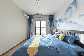 Xi'an City Center View Apartment