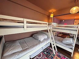 777 Takamatsu Guest House