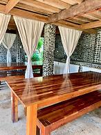 Appleton Little Paradise Beach Resort