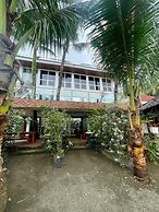 Appleton Little Paradise Beach Resort