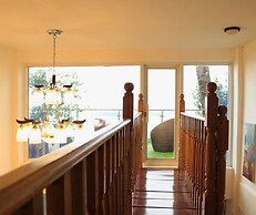 Appleton Little Paradise Beach Resort