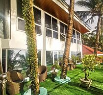 Appleton Little Paradise Beach Resort
