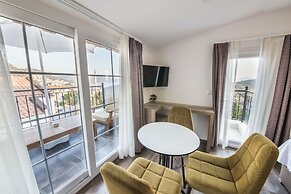 Dekatria Rooms & Aparts