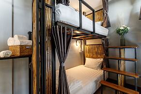 Hostel One Art & Gallery