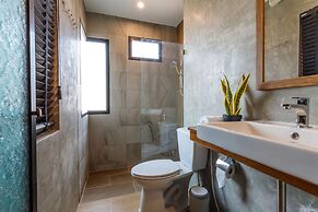 Hostel One Art & Gallery