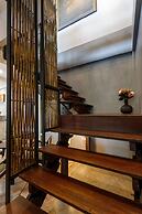 Hostel One Art & Gallery