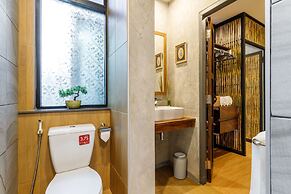 Hostel One Art & Gallery