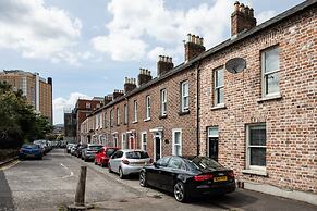 Malone Crescent Apartment