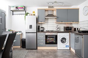 Malone Crescent Apartment