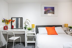 Malone Crescent Apartment