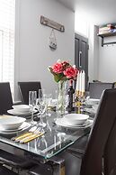 Malone Crescent Apartment