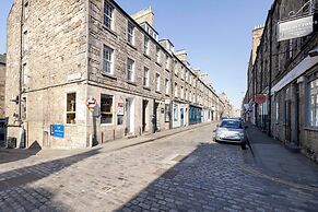JOIVY Thistle Street - Heart of the City 2-bedroom Apt