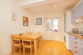 JOIVY Thistle Street - Heart of the City 2-bedroom Apt