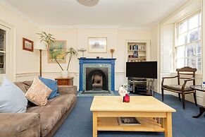 JOIVY Thistle Street - Heart of the City 2-bedroom Apt