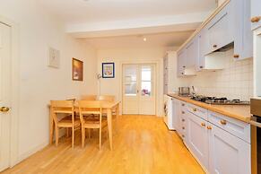 JOIVY Thistle Street - Heart of the City 2-bedroom Apt