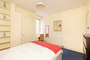 JOIVY Thistle Street - Heart of the City 2-bedroom Apt