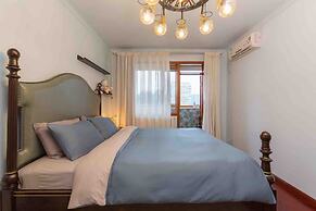 Splendiferous Apartment - Wang Jing
