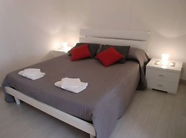 Grimaldi Apartments - Jolie