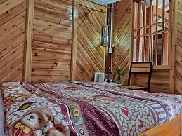 Lenh Family House - Hostel