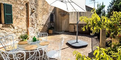 Village House Can Llorito