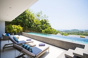 Luxury Hillside Residence at Bangtao