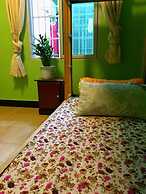 Fenghuang Long Time No See Hostel