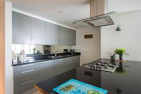 Beautiful 3-Bedroom Villa at Surin Beach