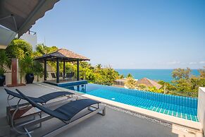 Beautiful 3-Bedroom Villa at Surin Beach