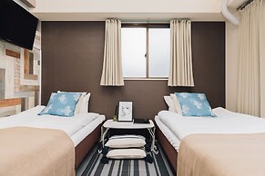 AFP Shimanouchi J Apartment