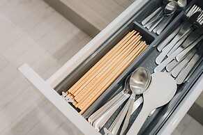 Higobashi AFP Luxury Apartment