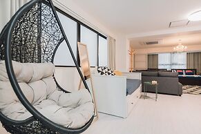 Higobashi AFP Luxury Apartment